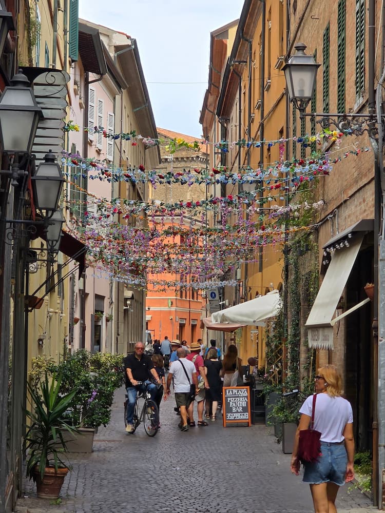 Flower-strung backstreet, Ravenna